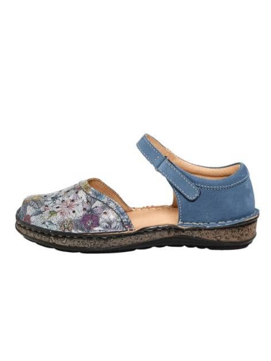 Slipper Mit Sommerlicher Lochung | Vamos Wholesale